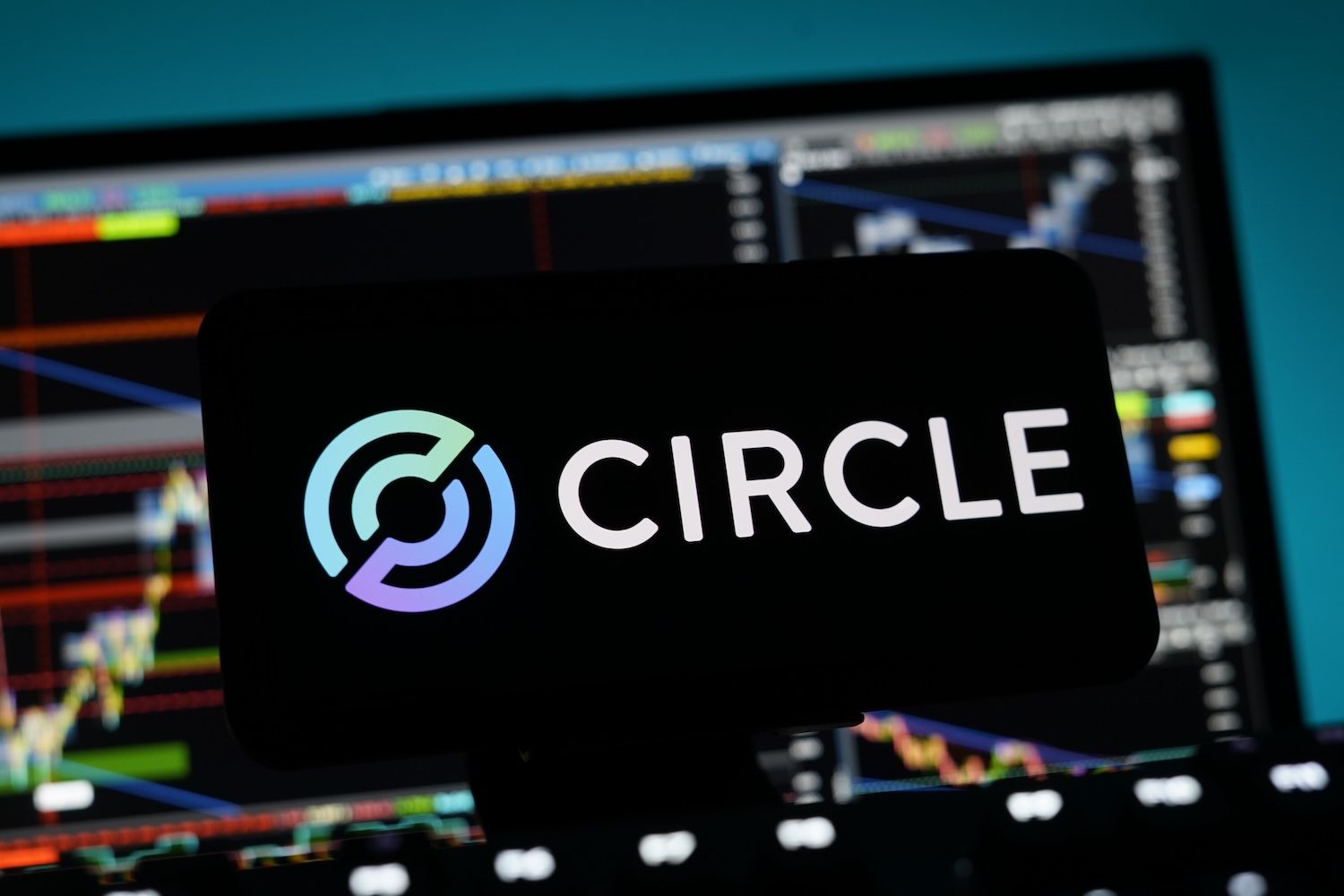Circle 开放 Arc 主网,BlackRock、Visa 和 Mastercard 担任验证者配图